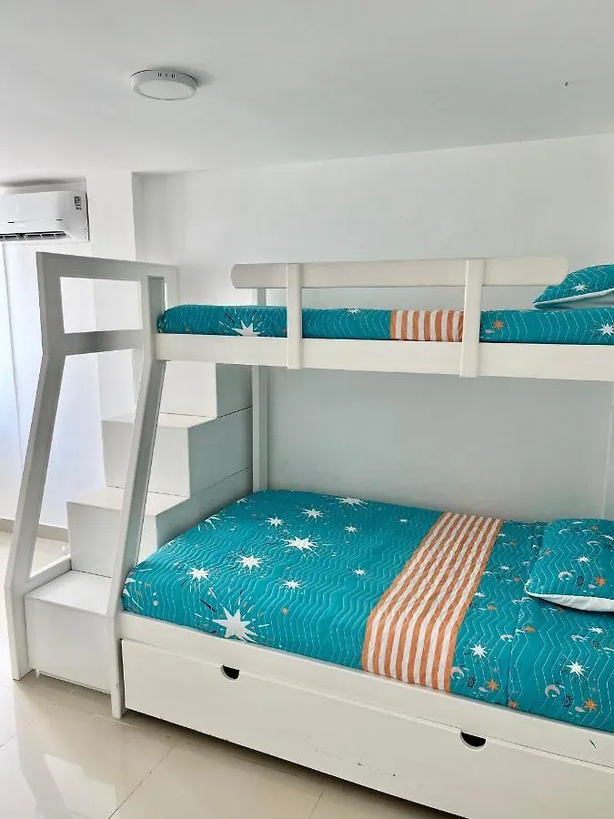 Delamar Apartment: Beachfront Comfort with Ocean Views Santa Marta